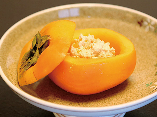 柿とごまの風味あふれる 柿とごまの白和え